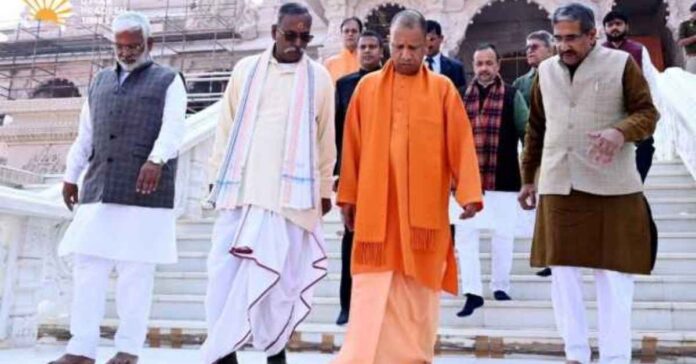 अयोध्या: सीएम योगी ने पार्टी पदाधिकारियों को दिया मिल्कीपुर उपचुनाव का विजय मंत्र