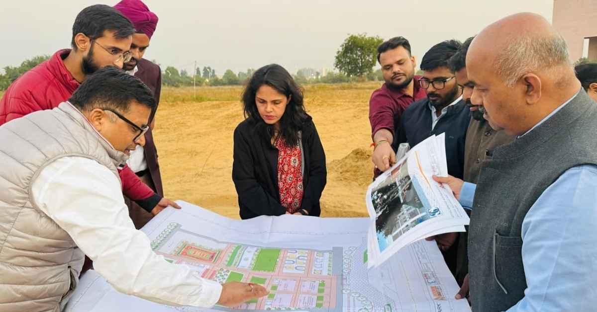 मंडलायुक्त डॉ. रोशन जैकब ने स्मार्ट सिटी के निर्माणाधीन दिव्यांग पार्क का औचक निरीक्षण किया