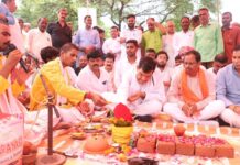 नगर पंचायत कोपागंज (मऊ) में सार्वजनिक तालाब के जीर्णोद्धार कार्य का भूमि पूजन संपन्न : ऊर्जा मंत्री ने किया शिलान्यास, ‘कल्प सरोवर’ का होगा कायाकल्प, स्व. कल्पनाथ राय को दी श्रद्धांजलि, तालाब के नामकरण की घोषणा – मधुबन बस स्टैंड के निर्माण कार्य का भी किया निरीक्षण नगर पंचायत कोपागंज (मऊ) में सार्वजनिक तालाब के जीर्णोद्धार कार्य का भूमि पूजन संपन्न : ऊर्जा मंत्री ने किया शिलान्यास, 'कल्प सरोवर' का होगा कायाकल्प, स्व. कल्पनाथ राय को दी श्रद्धांजलि, तालाब के नामकरण की घोषणा - मधुबन बस स्टैंड के निर्माण कार्य का भी किया निरीक्षण