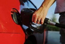 ईंधन संकट के बीच सख्ती: 4 लीटर पेट्रोल जमा करने पर श्रीलंका में व्यक्ति को 21 दिन की सजा