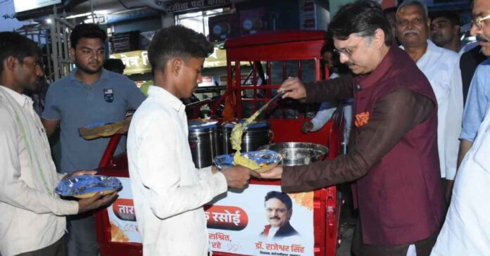 सरोजनीनगर की चर्चित ताराशक्ति रसोई: 19 महीनों से 4000 जरूरतमंदों को हर दिन भोजन, समाजसेवा की अनोखी मिसाल