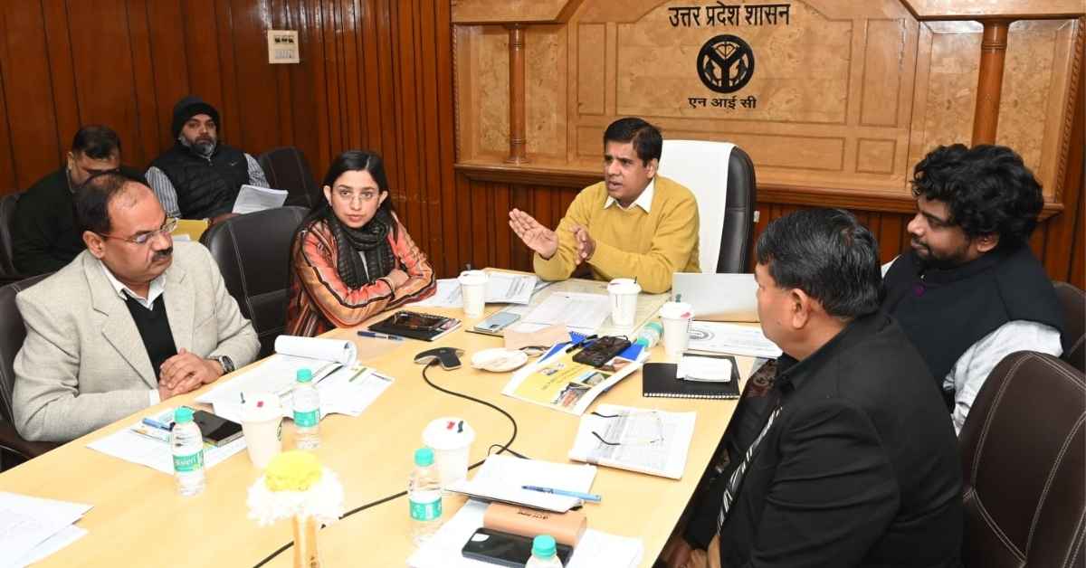 उत्तरप्रदेश: आयुक्त ग्राम्य विकास जी.एस.प्रियदर्शी ने वीडियो कांफ्रेंसिंग के जरिए की विकास कार्यों की समीक्षा