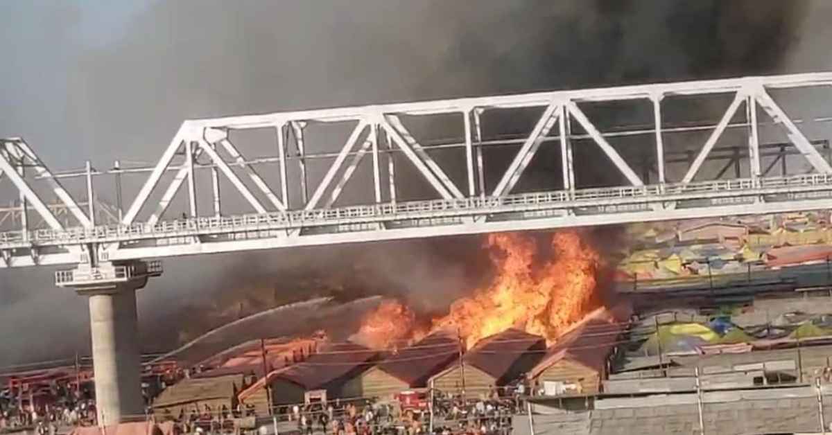महाकुंभ 2025: प्रयागराज के झूसी इलाके में शिविर में भीषण आग, प्रशासन की तत्परता से टला बड़ा हादसा