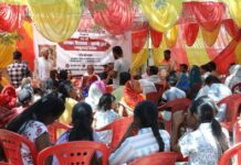 सहज संवाद से समाधान-जन सेवा का कीर्तिमान गढ़ रहे विधायक डॉ. राजेश्वर सिंह: विकास, सेवा और सम्मान के संगम ‘आपका विधायक आपके द्वार’ कार्यक्रम के 113वें जनसुनवाई शिविर में सुनी गईं ग्राम पंचायत सराय शहजादी की समस्याएँ सहज संवाद से समाधान-जन सेवा का कीर्तिमान गढ़ रहे विधायक डॉ. राजेश्वर सिंह: विकास, सेवा और सम्मान के संगम 'आपका विधायक आपके द्वार' कार्यक्रम के 113वें जनसुनवाई शिविर में सुनी गईं ग्राम पंचायत सराय शहजादी की समस्याएँ