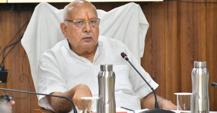कृषि मंत्री सूर्य प्रताप शाही ने विभागीय समीक्षा बैठक में दिए सख्त निर्देश: किसानों को समय पर मिले खाद-बीज और कृषि उपकरण, बजट व्यय में तेजी लाने पर बल