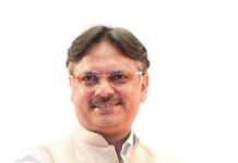 डॉ. राजेश्वर सिंह ने मुख्यमंत्री योगी आदित्यनाथ जी को सौंपा नीति-पत्र : उत्तर प्रदेश में वधशालाओं के मानवीय नियमन हेतु AI-आधारित प्रणाली लागू करने का सुझाव