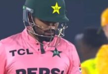 स्पोर्ट्स न्यूज़ :‘किंग’ बाबर आज़म की हुई फज़ीहत, टी20 में वापसी पर बिना खाता खोले आउट — 2 मिनट में बने ‘भीगी बिल्ली’