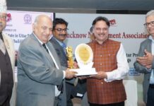 ग्रीन बिल्डिंग्स अभियान बनें जन-आंदोलन : डॉ. राजेश्वर सिंह ने हरित निर्माण को दी नई दिशा, उन्होंने ग्रीन बिल्डिंग्स सम्मेलन में भावुक आह्वान करते हुए कहा- प्रकृति का गर्व बने हमारा शहर