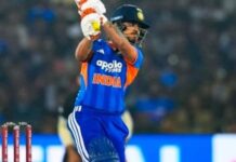 IND vs NZ 2nd T20:ईशान किशन भी अभिषेक शर्मा से कम नहीं दिखे—237 के स्ट्राइक रेट से 4 छक्के और 11 चौके लगाकर जमकर तबाही मचाई।