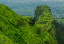 “एडवेंचर के शौकीनों के लिए खास: महाराष्ट्र से कर्नाटक तक ये 3 बेहतरीन ट्रेकिंग पीक्स”