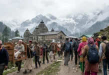 Travel Tips:चार धाम यात्रा का बजट प्लान! Indian Railways लाया 12 दिन का Tour Package, जानें किराया और सुविधाएं