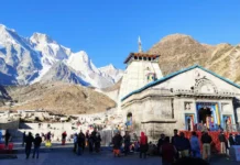 केदारनाथ यात्रा: हेलिकॉप्टर से करें दर्शन या ट्रेकिंग? जानिए कौन सा विकल्प रहेगा बेहतर