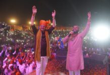 सरोजनीनगर में आस्था का महासागर: ‘धर्म उत्सव’ में उमड़ा 15 हजार श्रद्धालुओं का जनसैलाब, भक्ति में डूबा पूरा क्षेत्र, भजन सम्राट कन्हैया मित्तल की गूंज से थर्राया नटुकुर मैदान, देर रात तक झूमते रहे राम भक्त