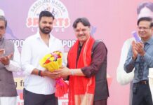 डॉ. राजेश्वर सिंह और आर. पी. सिंह ने बढ़ाया युवाओं का उत्साह – “सरोजनीनगर स्पोर्ट्स प्रीमियर लीग” बनी खेल प्रतिभाओं का महाकुंभ