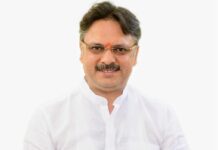 नरेन्द्र मोदी बने भारत के सबसे लंबे समय तक लगातार निर्वाचित रहने वाले प्रधानमंत्री: पीएम मोदी के विजन और सीएम योगी के नेतृत्व में उत्तर प्रदेश बना नए भारत के विकास मॉडल का प्रतीक – डॉ. राजेश्वर सिंह
