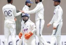 Sports News:श्रीलंका XI के बल्लेबाजों ने भारतीय गेंदबाजों को किया परेशान, स्पिनर्स ने संभाली टीम की कमान