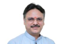 डॉ. राजेश्वर सिंह ने युवाओं से तैयारी और नेतृत्व का किया आह्वान: परमाणु संघर्ष, जलवायु परिवर्तन और AI के खतरे भविष्य की बड़ी चुनौतियां ; जातिवाद और नफरत को अपने सपने न छीनने दें, स्वयं को सशक्त बनाएं और भारत का भविष्य गढ़ें